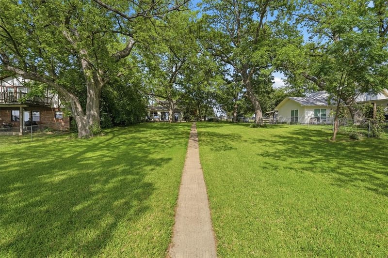 5106 Gibson Court, Granbury TX 76049 - Photo 6