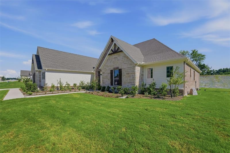 1002 Perrin Lane, Van Alstyne TX 75495 - Photo 4