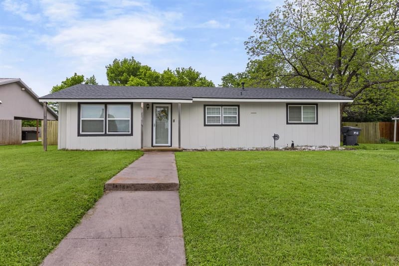 1401 Kilgore Lane, Waco TX 76705 - Photo 3