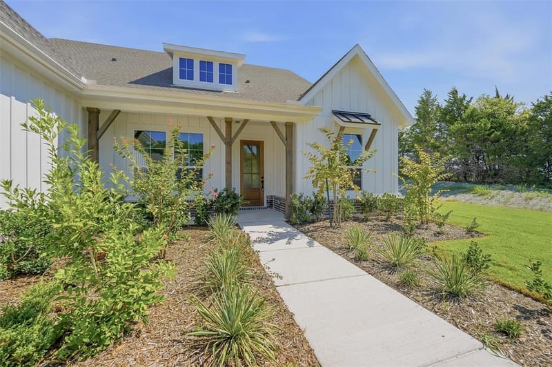 1004 Perrin Lane, Van Alstyne TX 75495 - Photo 2