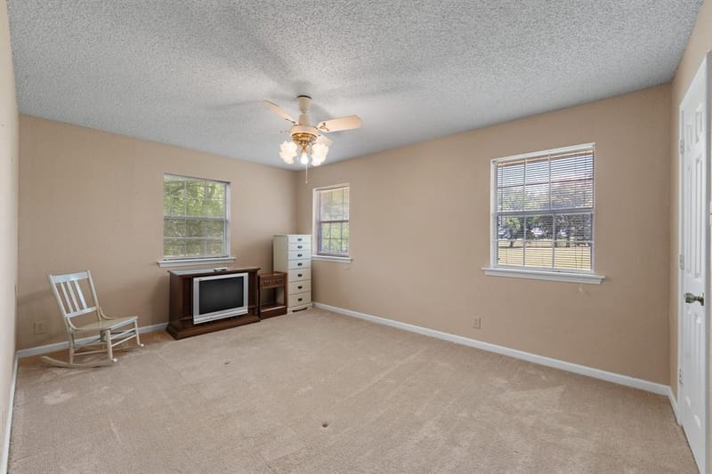 6265 County Road 305, Grandview TX 76050 - Photo 22