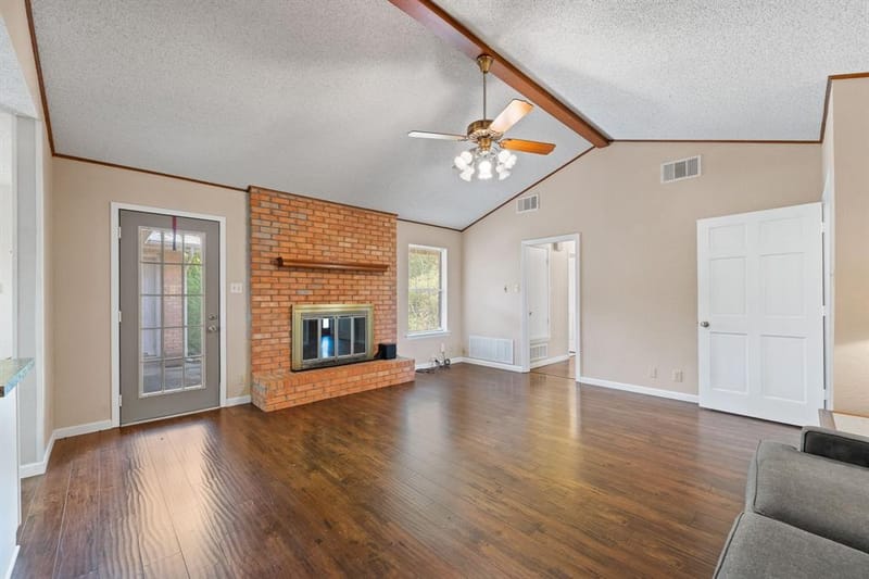 6265 County Road 305, Grandview TX 76050 - Photo 10