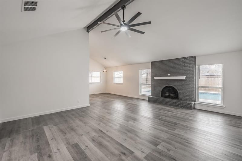 8409 Glenann Drive, North Richland Hills TX 76182 - Photo 6