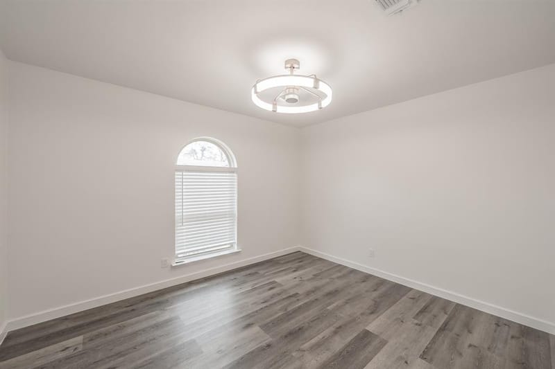 8409 Glenann Drive, North Richland Hills TX 76182 - Photo 17