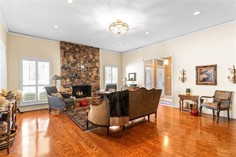 16022 Chalfont Circle, Dallas TX 75248 - Photo 8