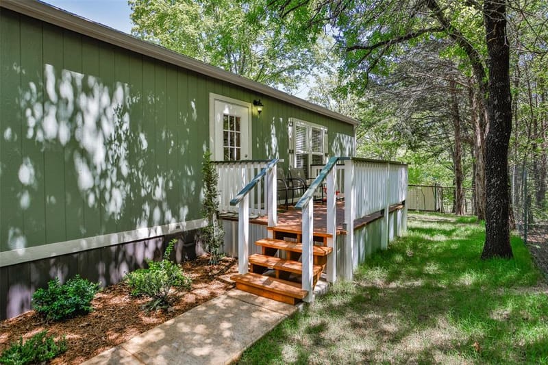 100 Shawnee Trail Road, Whitesboro TX 76273 - Photo 6