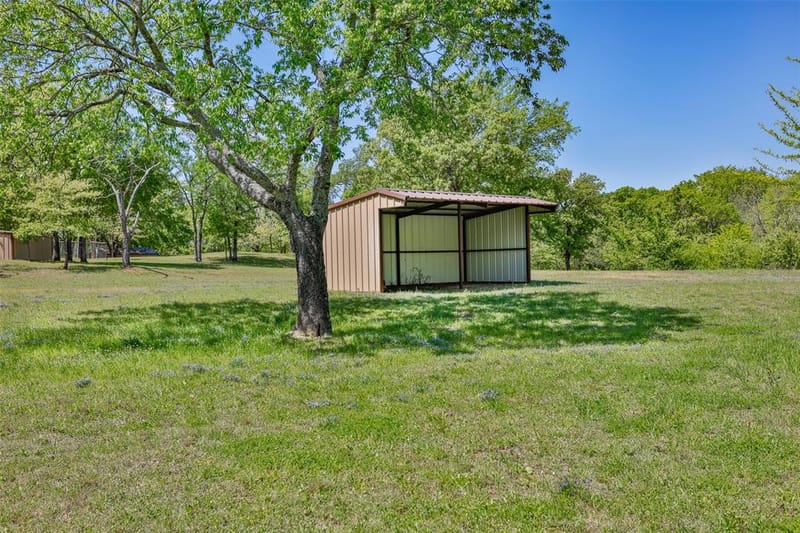 100 Shawnee Trail Road, Whitesboro TX 76273 - Photo 17