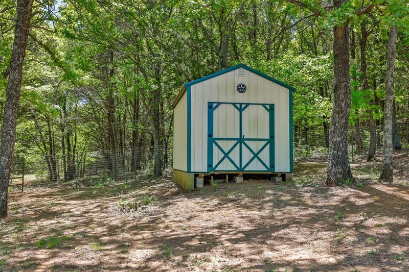 100 Shawnee Trail Road, Whitesboro TX 76273 - Photo 16