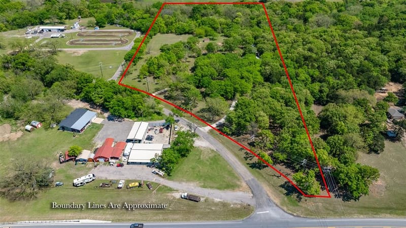 100 Shawnee Trail Road, Whitesboro TX 76273 - Photo 20