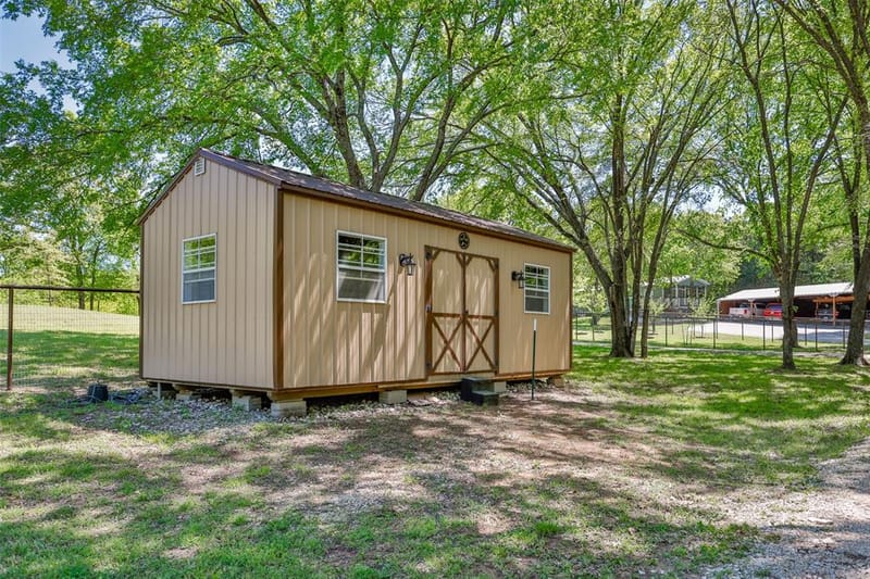 100 Shawnee Trail Road, Whitesboro TX 76273 - Photo 10
