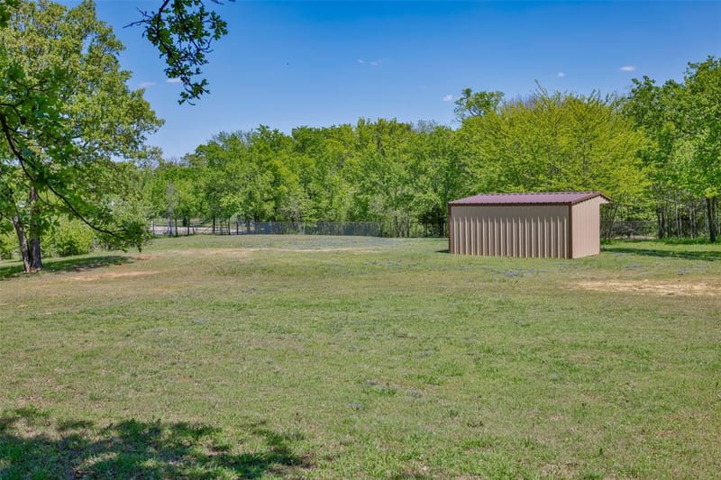 100 Shawnee Trail Road, Whitesboro TX 76273 - Photo 15