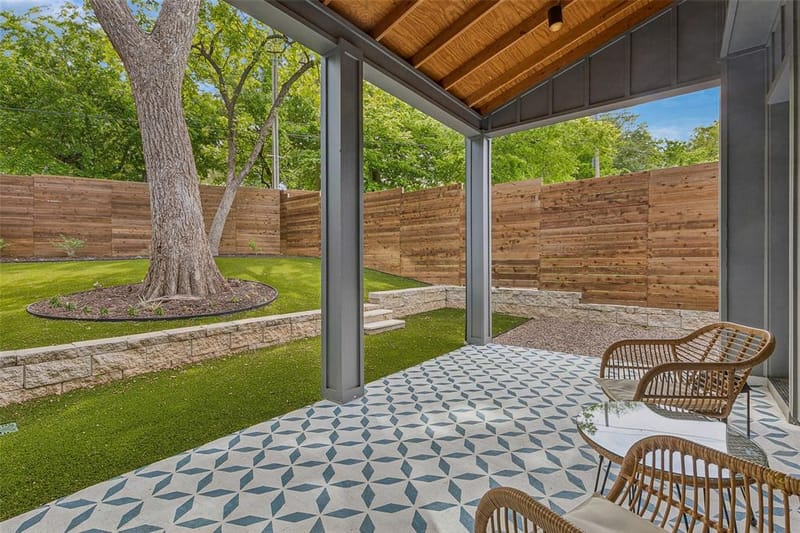 1228 Haines Avenue, Dallas TX 75208 - Photo 17