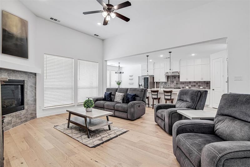 1627 Banded Ledge Drive, Mansfield TX 76063 - Photo 9