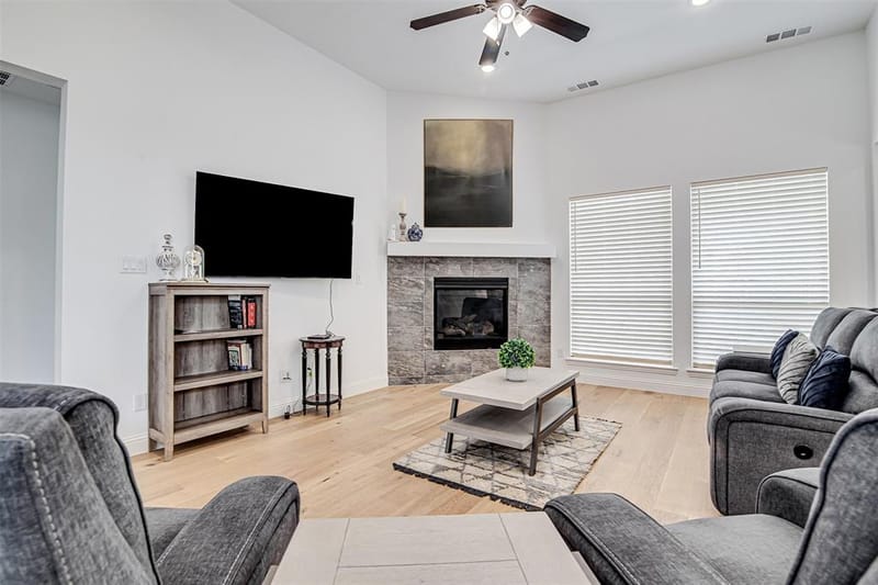 1627 Banded Ledge Drive, Mansfield TX 76063 - Photo 10