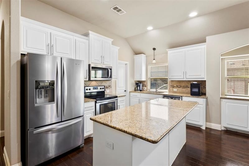 1109 Wheatland Terrace, Waxahachie TX 75165 - Photo 11