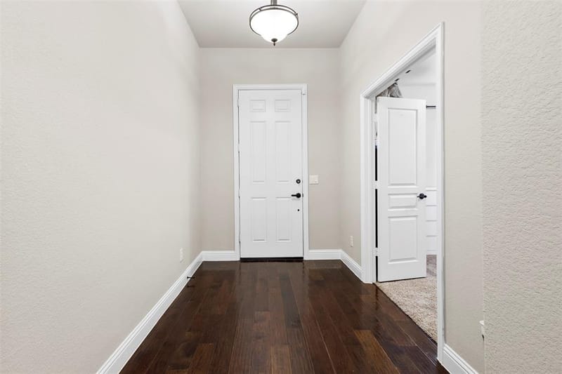 1109 Wheatland Terrace, Waxahachie TX 75165 - Photo 4