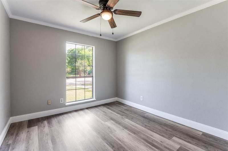 1804 Clear Creek Lane, Carrollton TX 75007 - Photo 20