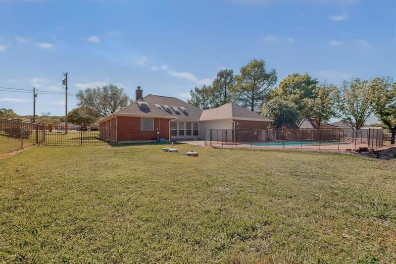 2601 Trail Tree Court, Burleson TX 76028 - Photo 38