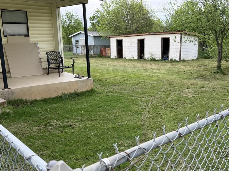 204 Bluffview Drive, Brownwood TX 76801 - Photo 22