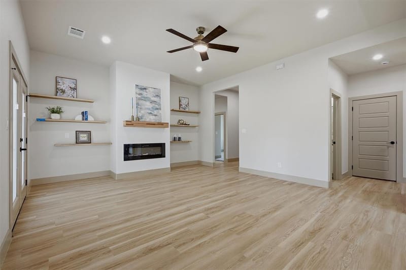 1019 Holiday Drive, Sherman TX 75090 - Photo 10