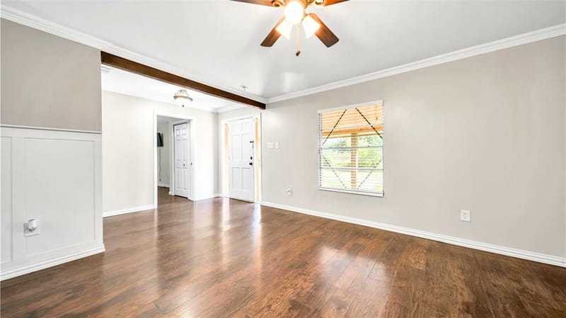 1542 W Reindeer Road, Lancaster TX 75146 - Photo 9