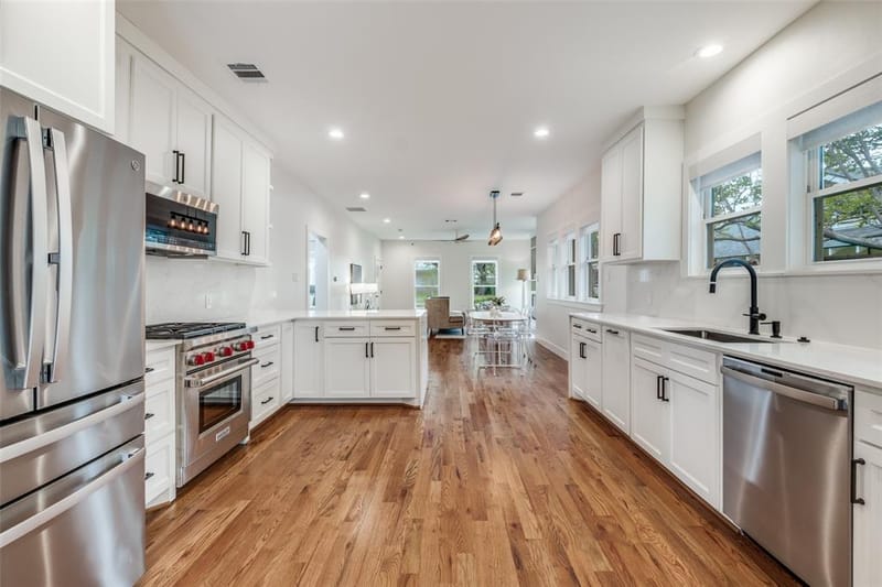 734 N Montclair Avenue, Dallas TX 75208 - Photo 12