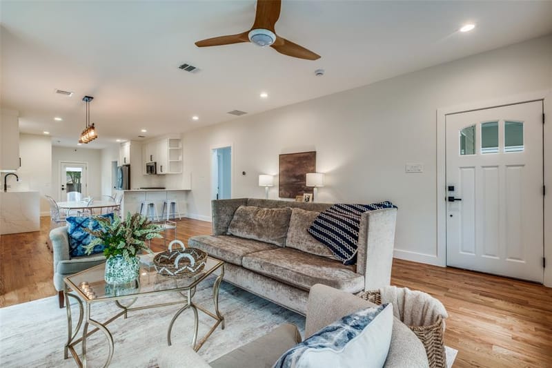 734 N Montclair Avenue, Dallas TX 75208 - Photo 3
