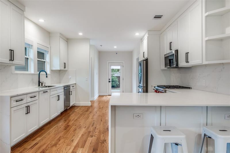 734 N Montclair Avenue, Dallas TX 75208 - Photo 14