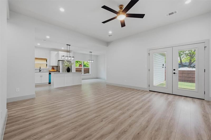 1015 Holiday, Sherman TX 75090 - Photo 7