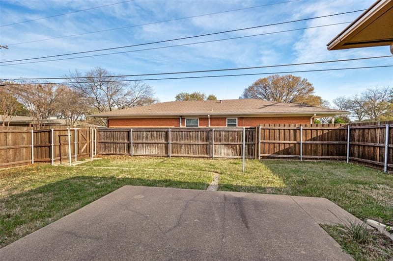 3019 Sharpview Lane, Dallas TX 75228 - Photo 23