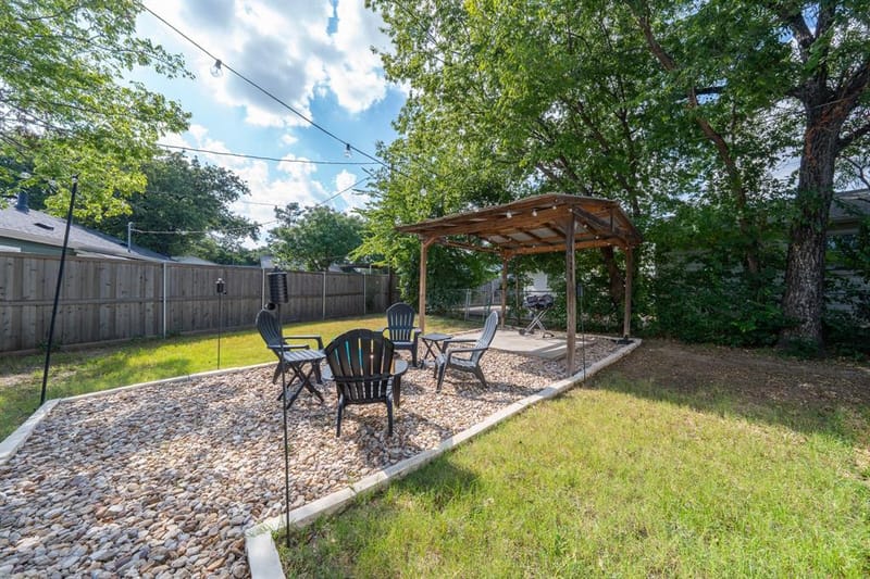 2017 Bluebonnet Drive, Fort Worth TX 76111 - Photo 26