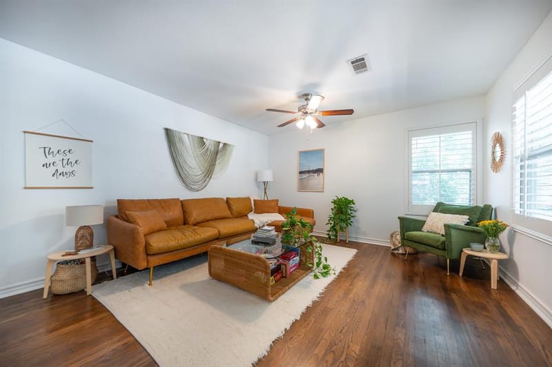 2017 Bluebonnet Drive, Fort Worth TX 76111 - Photo 3