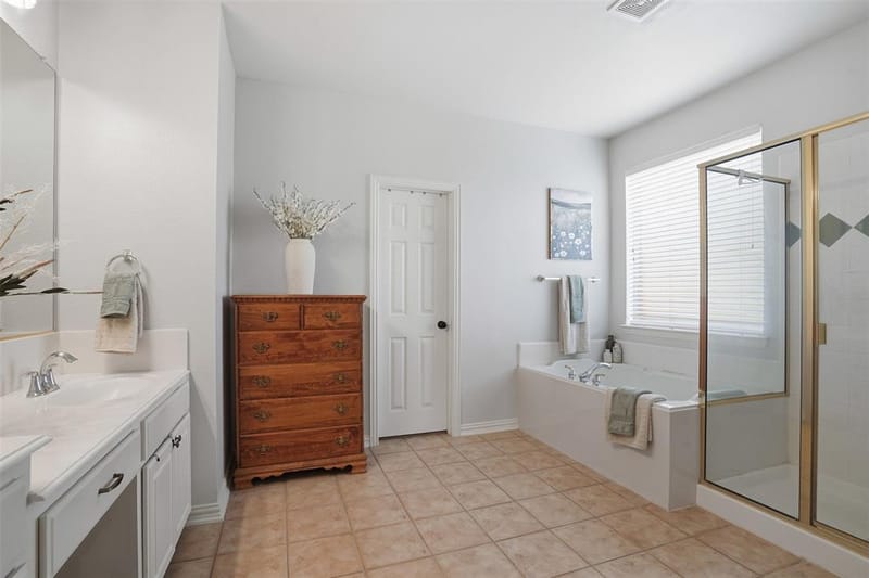 913 Royal Oaks Drive, McKinney TX 75072 - Photo 22