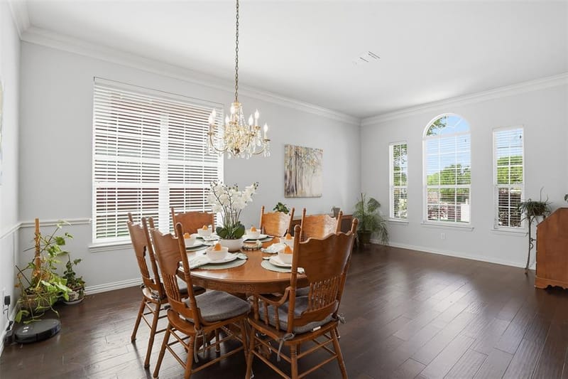 913 Royal Oaks Drive, McKinney TX 75072 - Photo 5