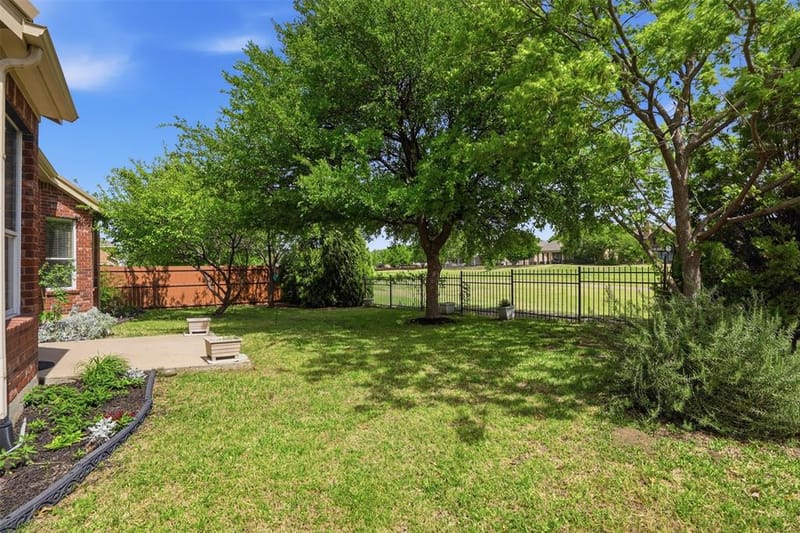 913 Royal Oaks Drive, McKinney TX 75072 - Photo 35