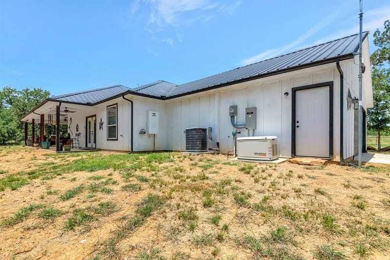 129 Whiskey Ranch Road, Runaway Bay TX 76426 - Photo 29