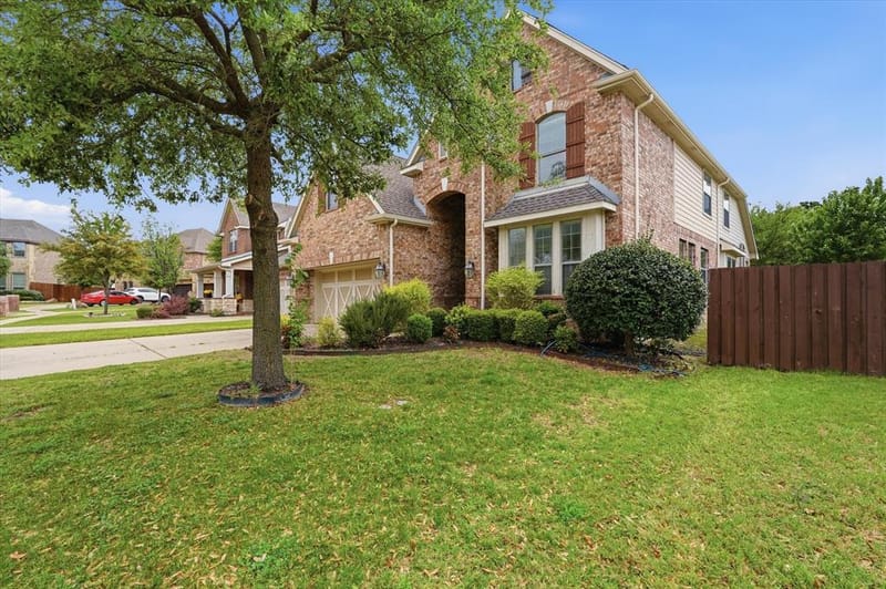 6716 Prairie Flower Trail, Dallas TX 75227 - Photo 3