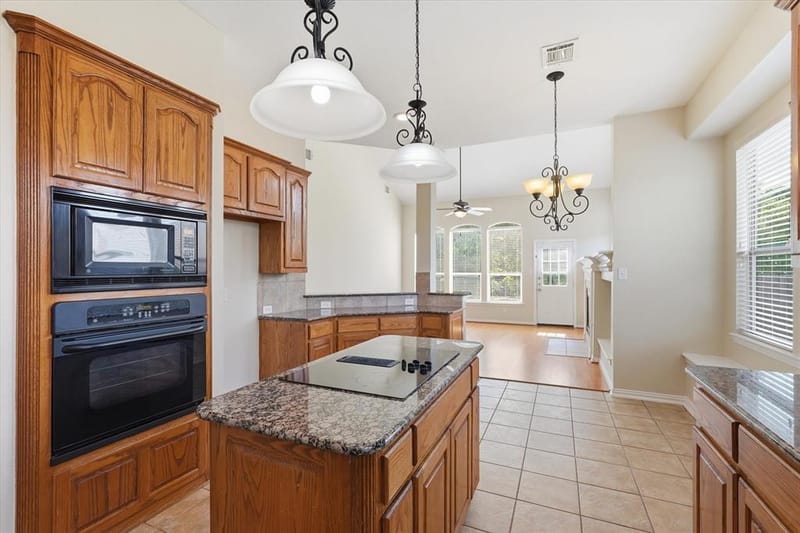 6716 Prairie Flower Trail, Dallas TX 75227 - Photo 11