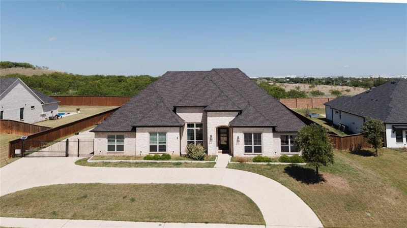 204 Townsend Drive, Haslet TX 76052