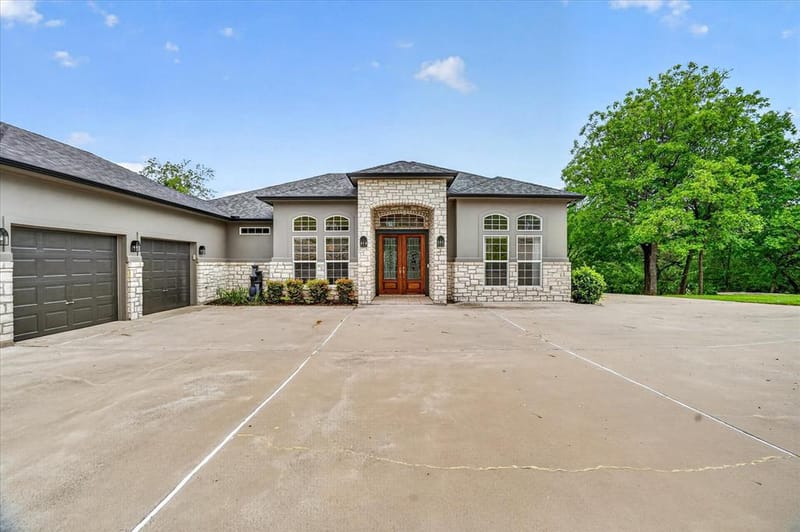 9704 Ravenswood Road, Granbury TX 76049 - Photo 12