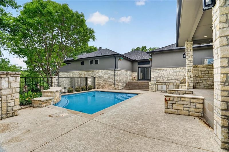 9704 Ravenswood Road, Granbury TX 76049 - Photo 35