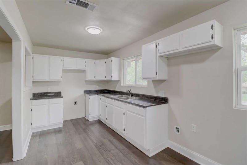 1245 Whispering Court, Dallas TX 75241 - Photo 9