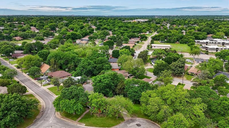 1245 Whispering Court, Dallas TX 75241 - Photo 35
