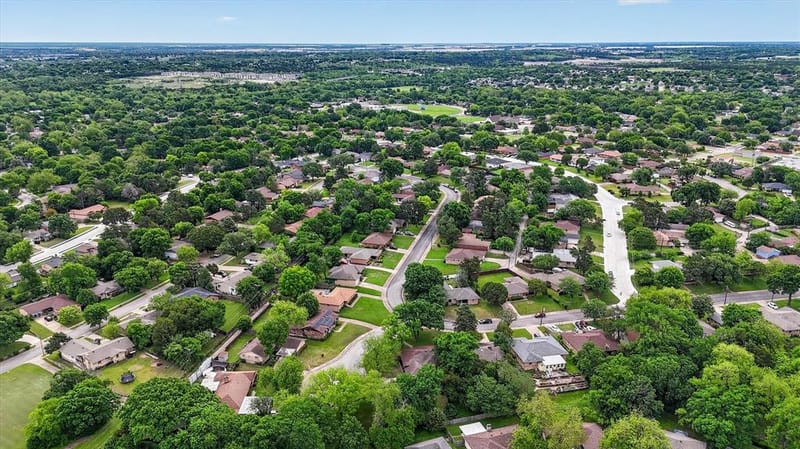 1245 Whispering Court, Dallas TX 75241 - Photo 29