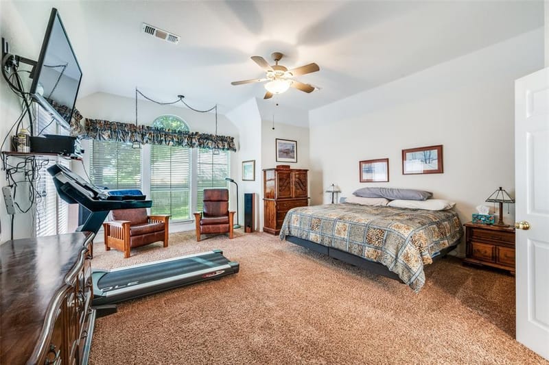 8421 Parkdale Drive, North Richland Hills TX 76182 - Photo 12