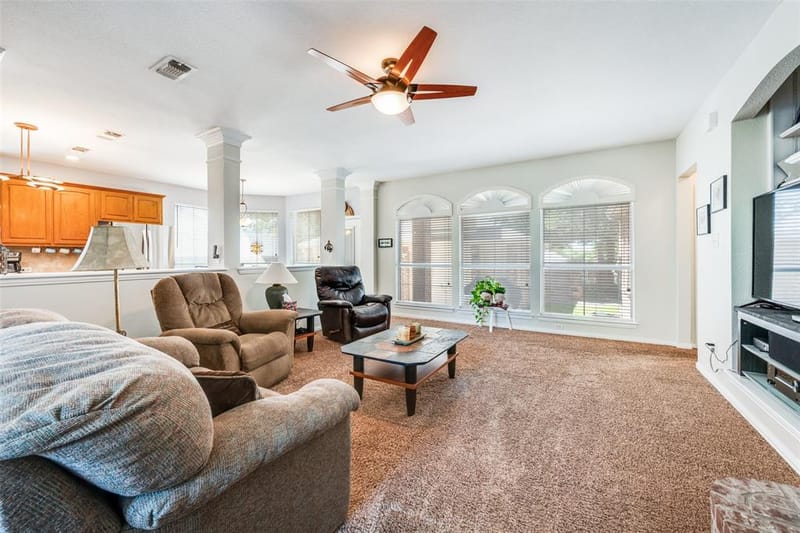 8421 Parkdale Drive, North Richland Hills TX 76182 - Photo 9