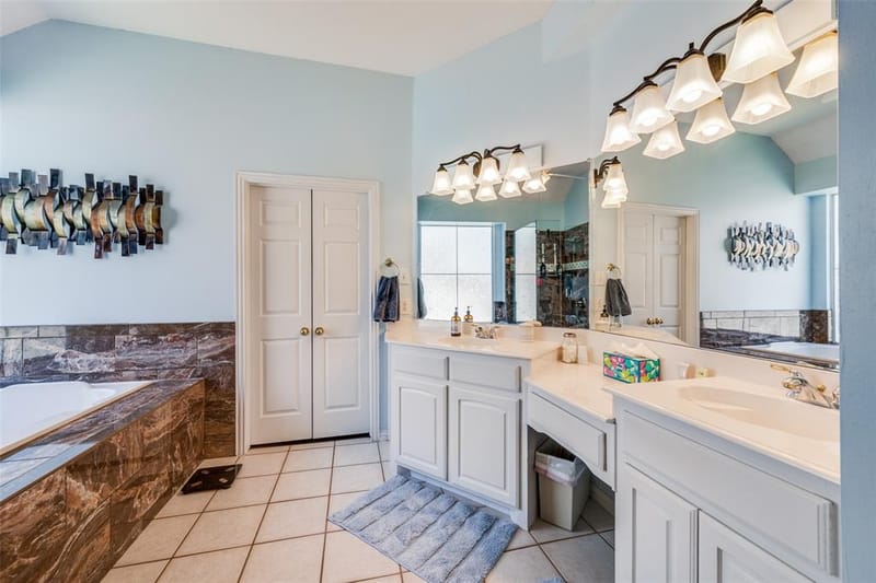 8421 Parkdale Drive, North Richland Hills TX 76182 - Photo 14