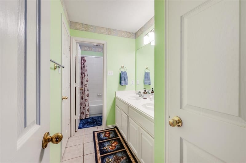8421 Parkdale Drive, North Richland Hills TX 76182 - Photo 18