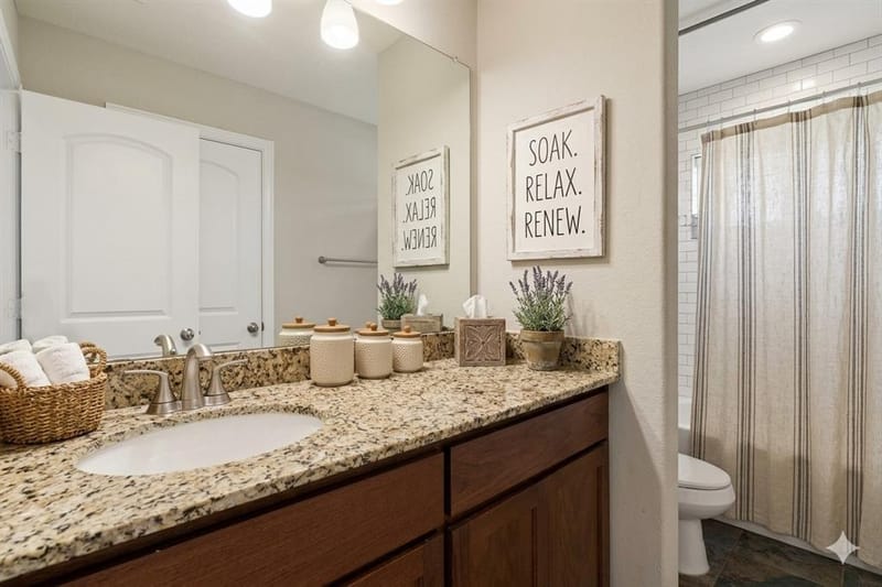 73 River Oaks Boulevard, Waxahachie TX 75165 - Photo 20