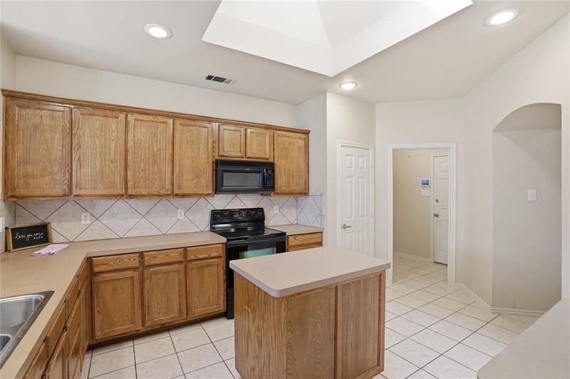 6361 Redeagle Creek Drive, Fort Worth TX 76179 - Photo 16